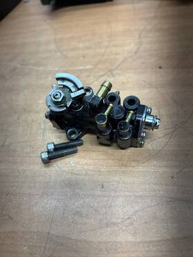 16082-3723 Kawasaki 1999 1100 Stx Oem Oil Pump With Cable Arm Assembly