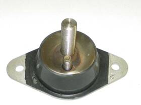 011-118 Wsm M-006 Motor Mount For Polaris Slh 700 2001