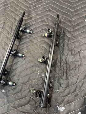 6cb-13161-00 Yamaha 2018 F300 Outboard 4.2l Fuel Rails And Injectors