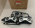Honda Aquatrax F-12 Throttle Body Assy # 16400-HW2-675 Oem (E2-4)R. Fixed Price $315.00.